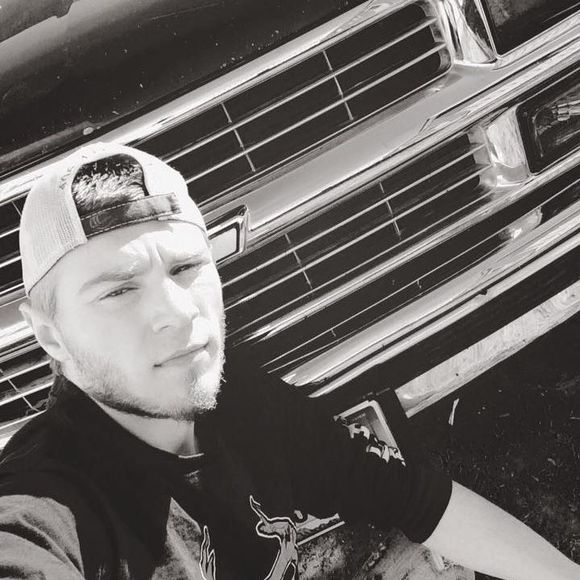 Meet your Posher, Josh - Picture 1 of 1